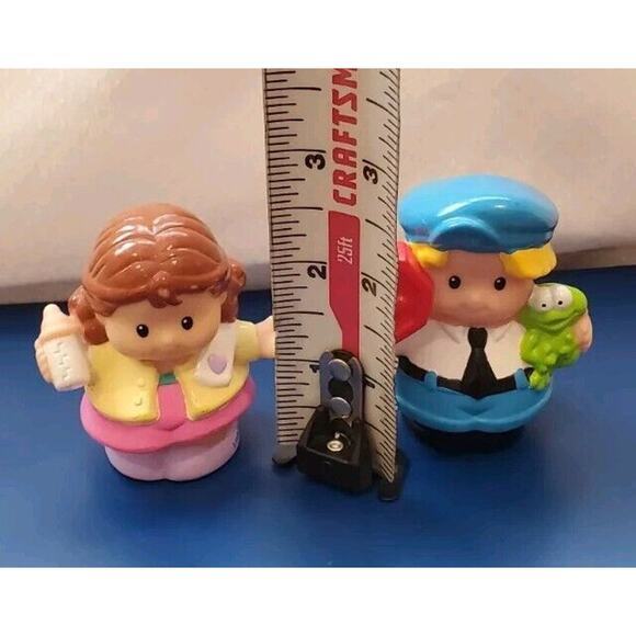 Fisher-Price Little People 2001 Mom 2009 Crossing Guard Replacement Figures - Picture 9 of 9
